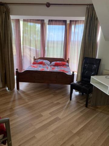 Arthaus Roenoek Apartment Ronok Екстериор снимка